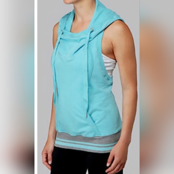 Lululemon Athletica Sz 4 Turquoise Blue Sleeveless Tank Hoodie Sporty&Casual Y2K - Picture 1 of 12